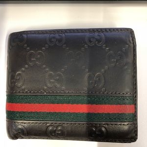 Men’s Gucci wallet